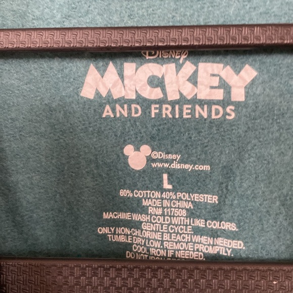 🌸 Disney Mickey and Friends lightweight crop sweater - Picture 6 of 7